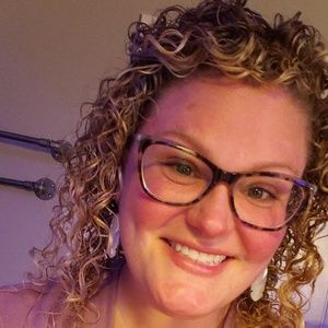 Meet your Posher, Sabrina